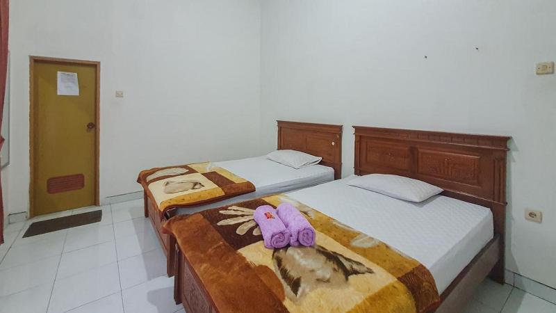 Spot On 2668 Pakis Residence - Oda
