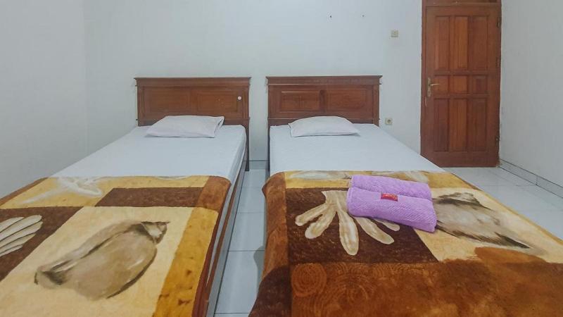 Spot On 2668 Pakis Residence - Oda