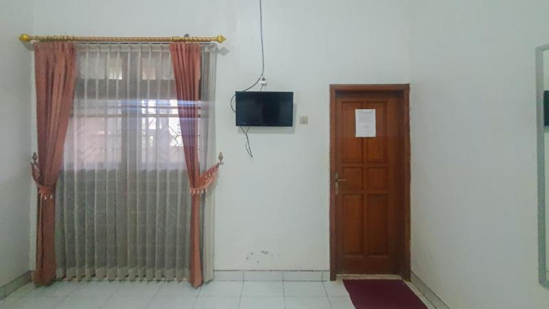 Spot On 2668 Pakis Residence - Oda
