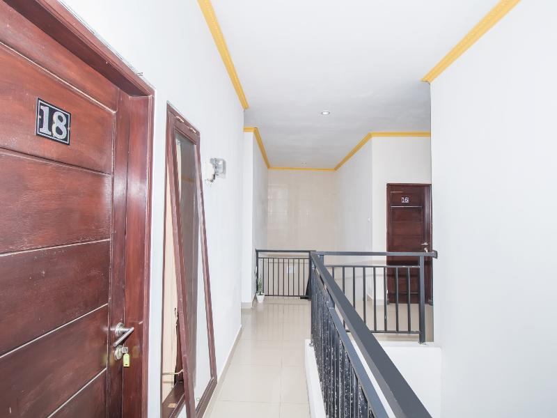 2836 Sekar Sari Residence - Lobi