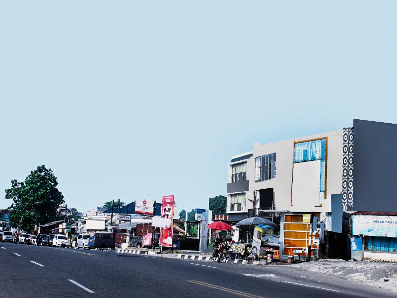 Spot On 2353 Wisma Executive Demang - Genel