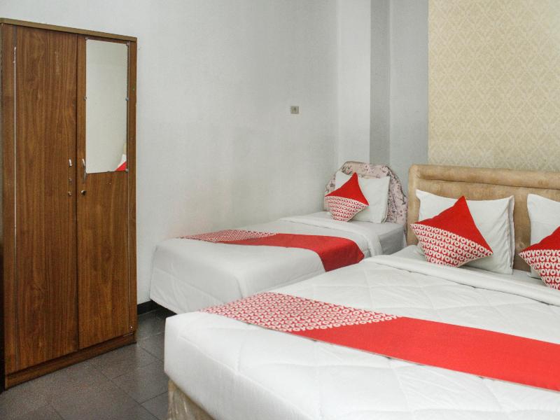 Spot On 2353 Wisma Executive Demang - Oda
