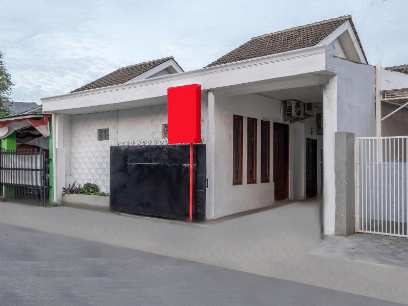 Oyo 2391 Baladewa Residence Syariah - Genel