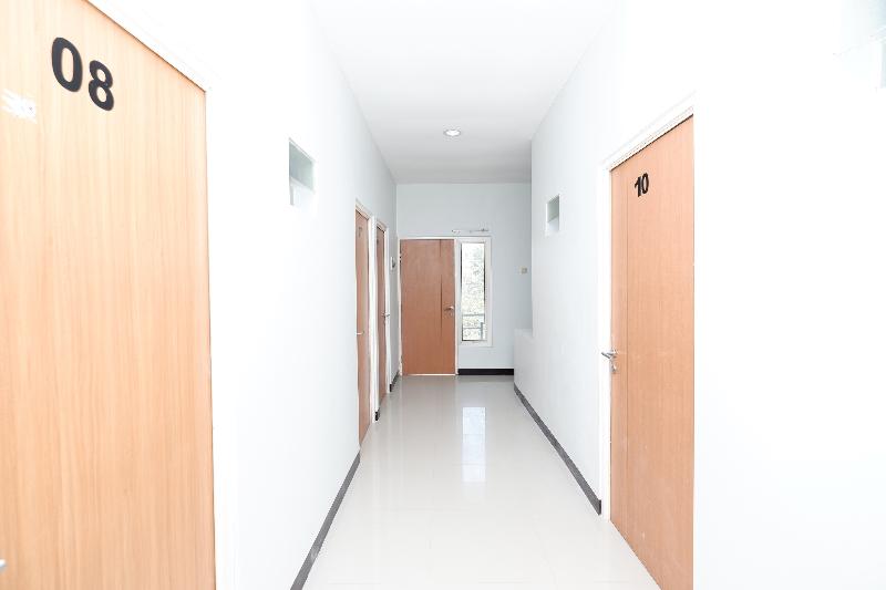 Oyo 1565 Palebon Residence - Lobi