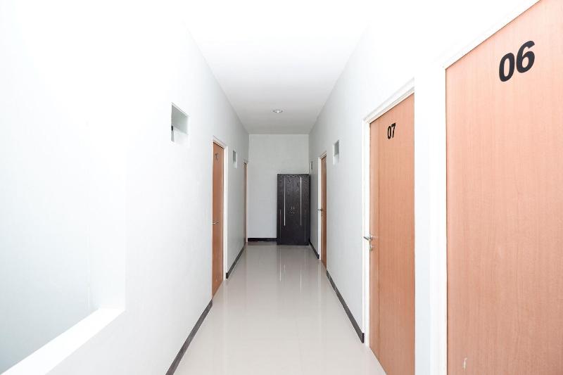 Oyo 1565 Palebon Residence - Lobi