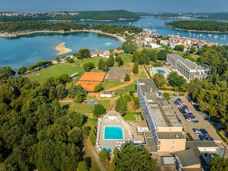 Arena Hotel Holiday - Genel