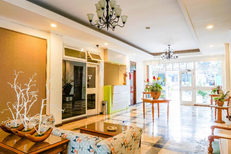 Collection O 1452 Hotel Utari - Lobi