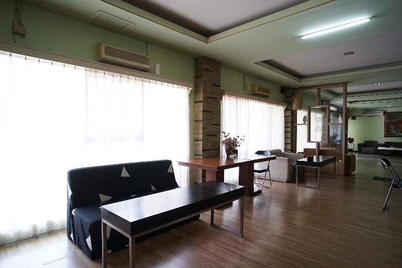 Bandara Hotel Balikpapan - Lobi