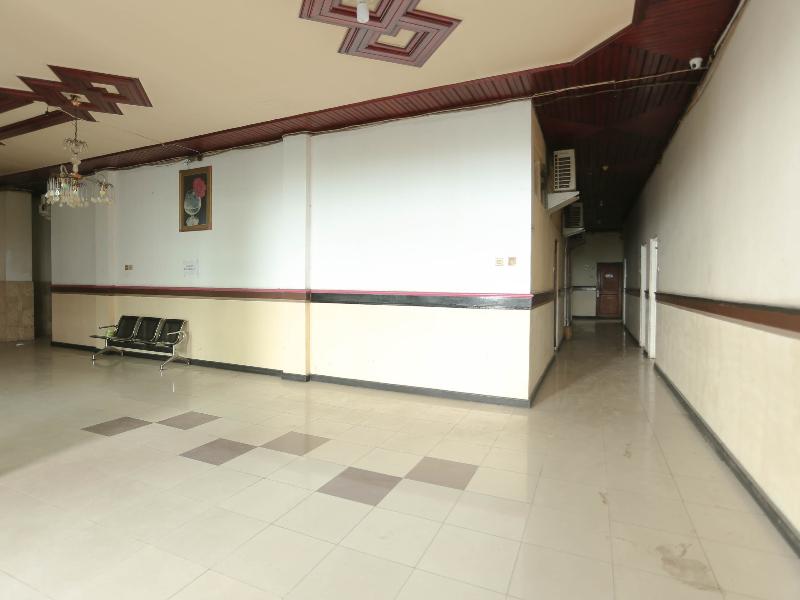 2057 Hotel Kharisma - Lobi