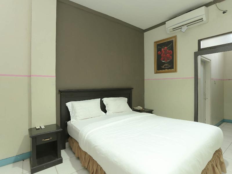 2057 Hotel Kharisma - Oda