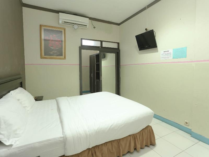 2057 Hotel Kharisma - Oda
