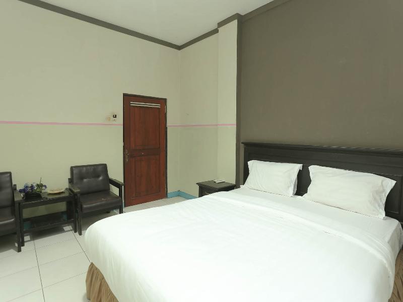 2057 Hotel Kharisma - Oda
