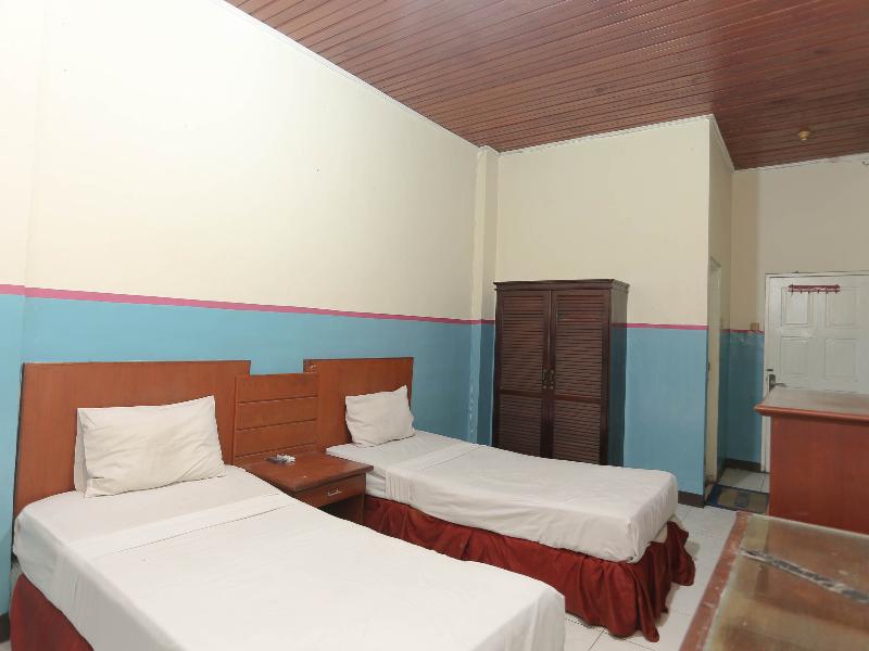 2057 Hotel Kharisma - Oda