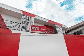 Super OYO 2223 J&b Room Utan Kayu otel fotoğrafı