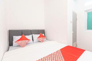 Super OYO 2223 J&b Room Utan Kayu fotoÄŸrafÄ±