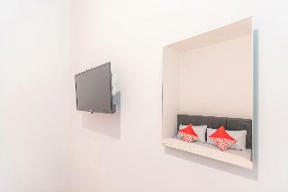 Super OYO 2223 J&b Room Utan Kayu fotoÄŸrafÄ±