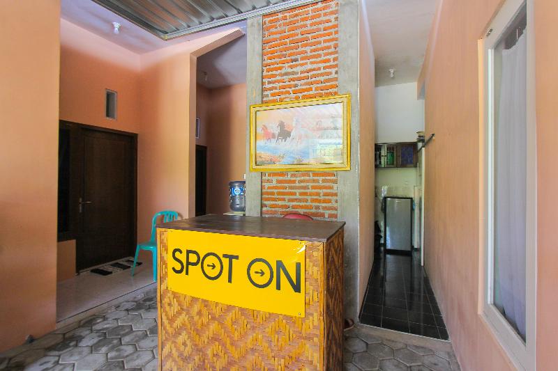 Spot On 2022 Darman Family Residence - Lobi