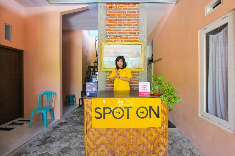 Spot On 2022 Darman Family Residence - Lobi