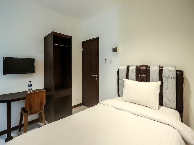 Super OYO 1582 Bungo Guest House - Oda