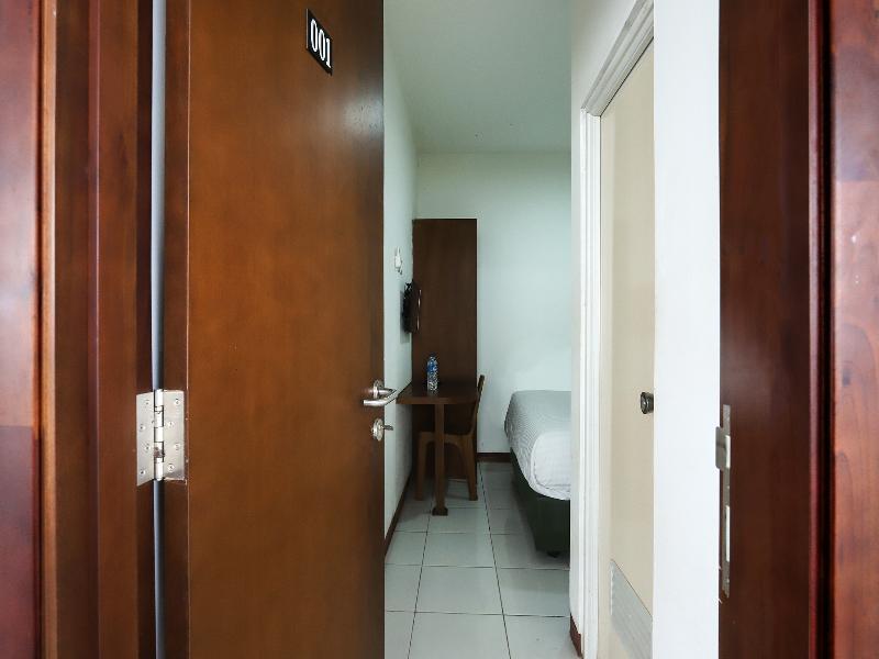 Super OYO 1582 Bungo Guest House - Oda