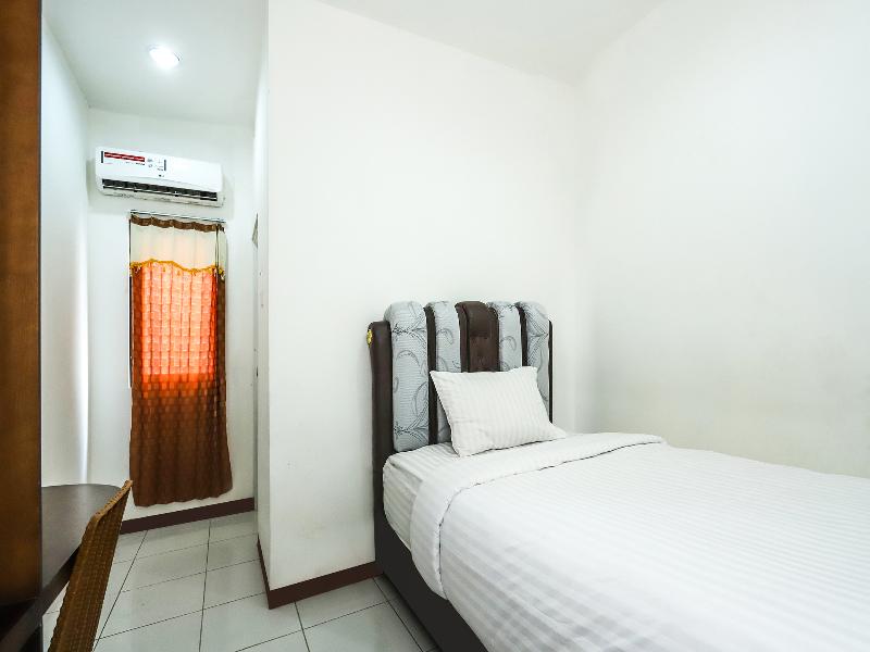 Super OYO 1582 Bungo Guest House - Oda