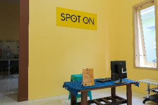 Spot On 2371 Islami Family Residence fotoÄŸrafÄ±