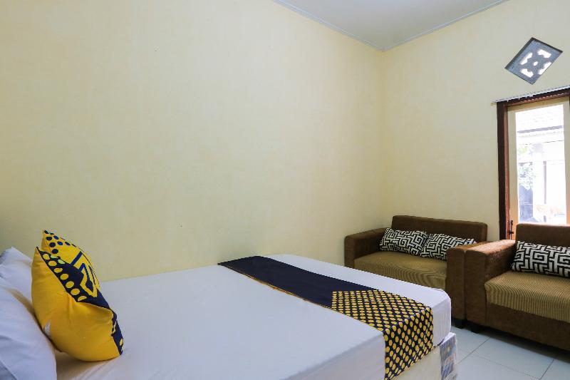 Spot On 2371 Islami Family Residence - Oda