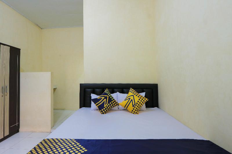 Spot On 2371 Islami Family Residence - Oda