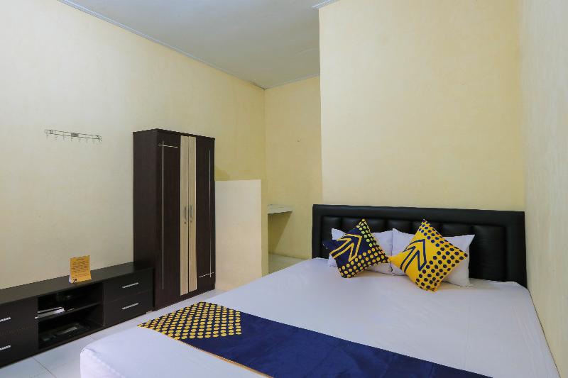 Spot On 2371 Islami Family Residence - Oda