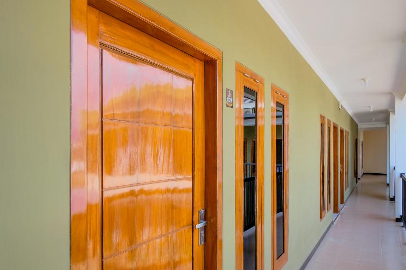 1621 Rahayu Residence Syariah - Lobi