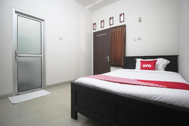 OYO 1547 Wisma Ray Syariah - Oda