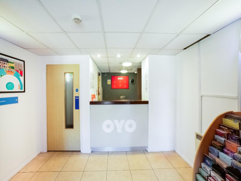 OYO Sunrise Hotel, A46 Leicester - Lobi
