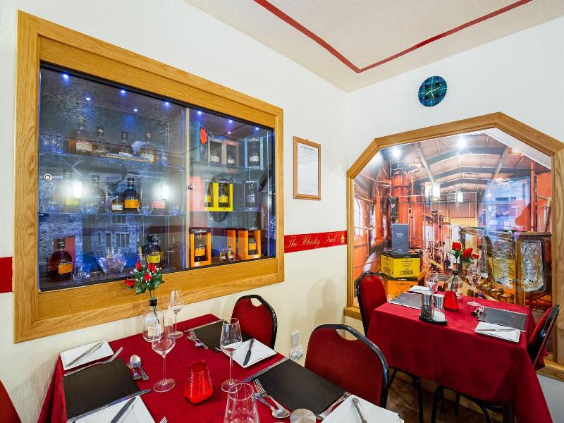OYO Eastbank Hotel, Speyside Scotland - Bar