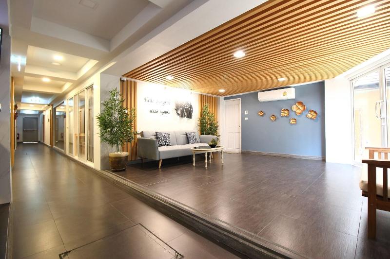 Oyo 483 Pannee Hotel Khaosan - Lobi