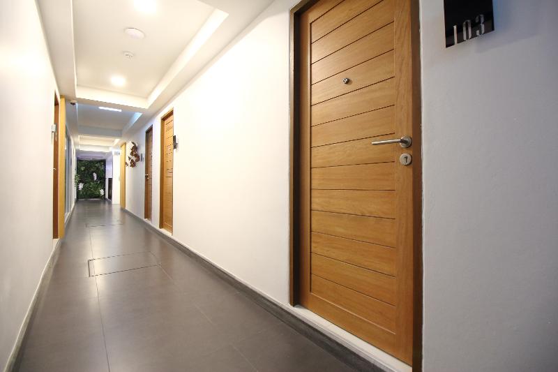 Oyo 483 Pannee Hotel Khaosan - Lobi