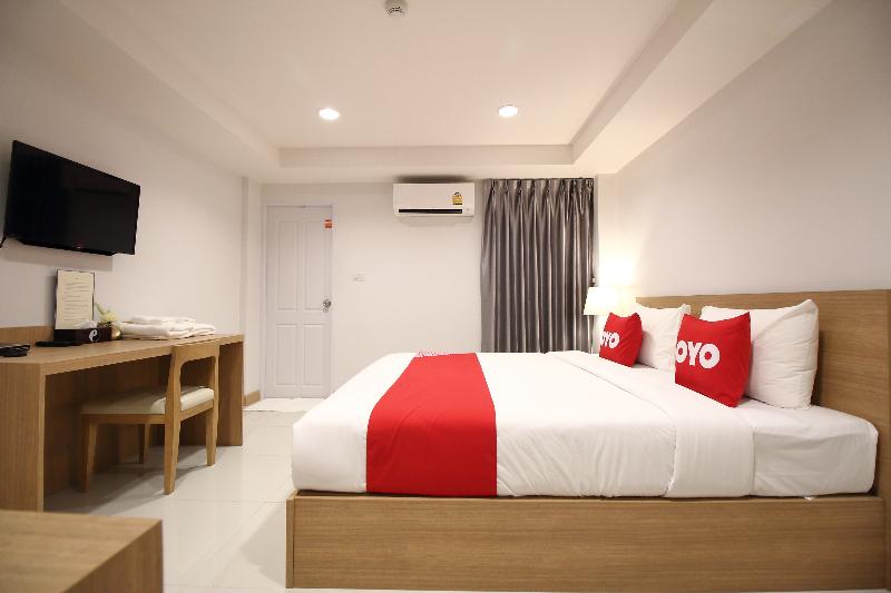 Oyo 483 Pannee Hotel Khaosan - Oda