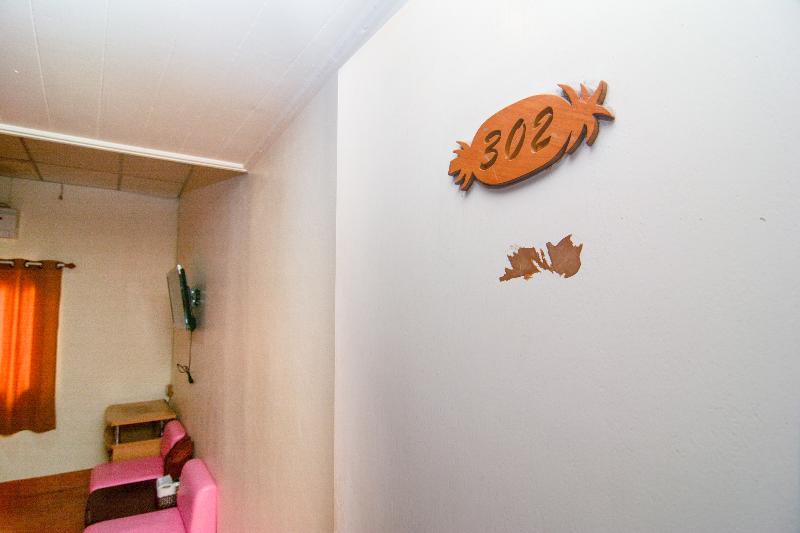 Phasuk Hotel - Oda