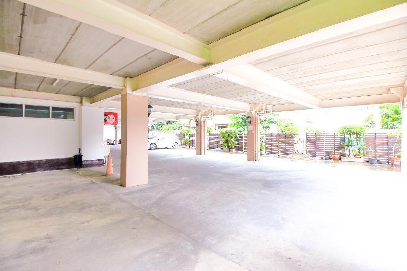 Oyo 411 Grandview Condo 15 - Genel