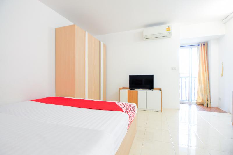 Oyo 411 Grandview Condo 15 - Oda