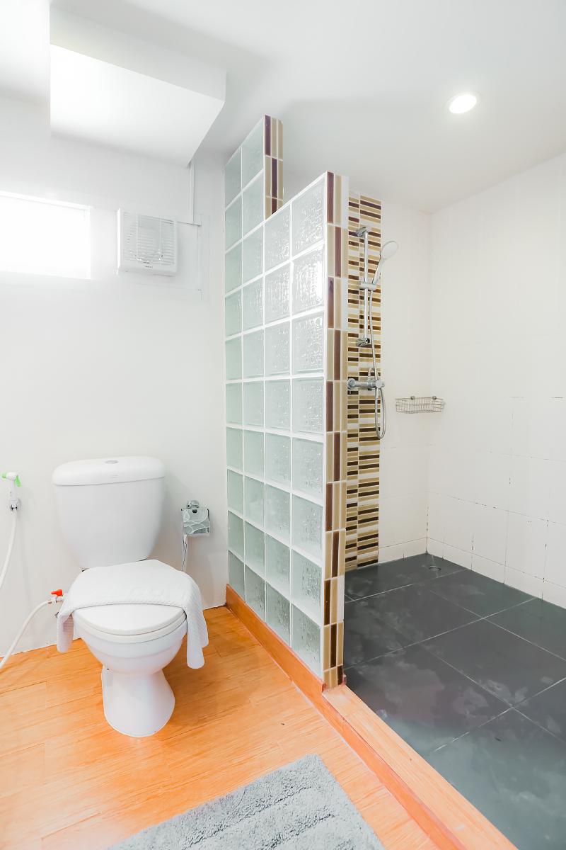 Oyo 304 Seven Suns Residence - Oda