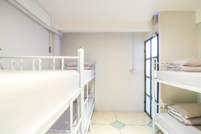Oyo 688 Bangkok Hub Hostel - Oda
