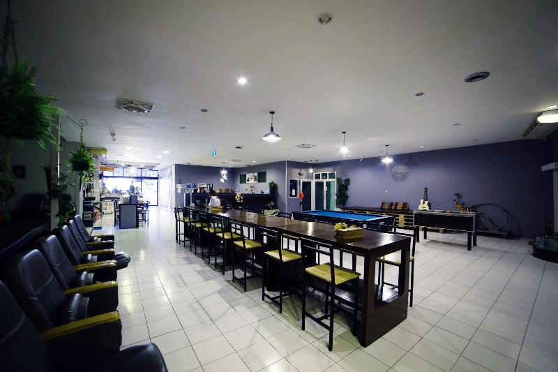 Meet & Meet Hostel - Lobi