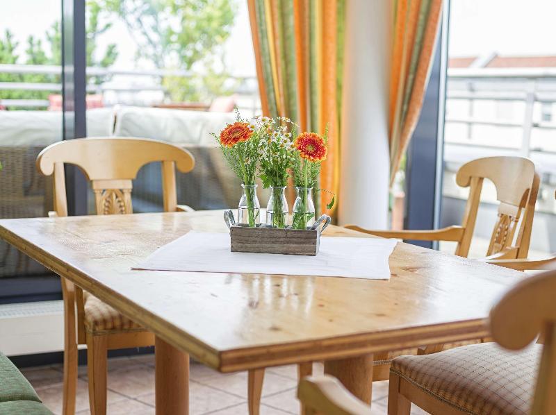 Hotel Domicil Berlin by Golden Tulip - Lobi