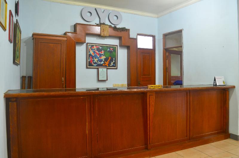 Oyo 1240 Hotel Pantai Jaya - Lobi