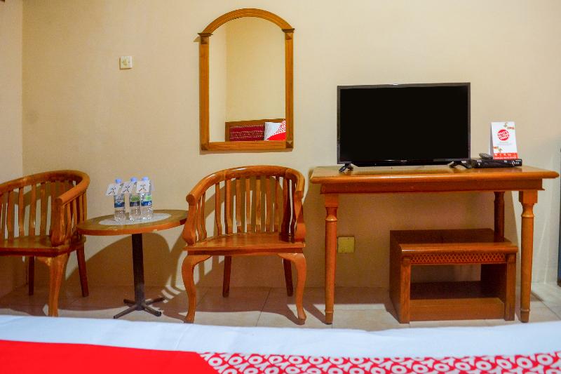 Oyo 1240 Hotel Pantai Jaya - Oda