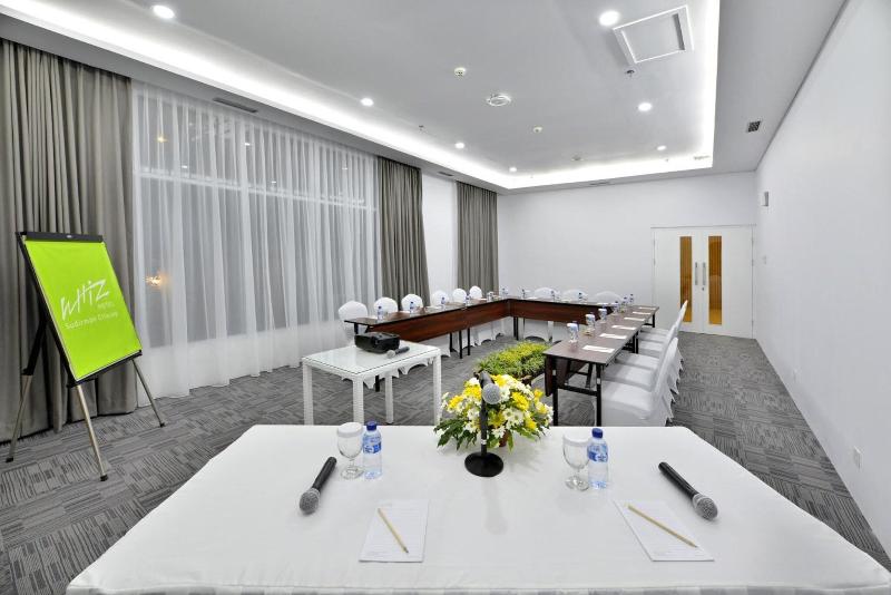 Whiz Sudirman Cilacap - Toplantı