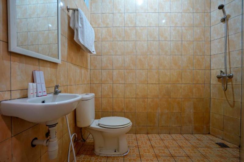 Super OYO 1844 Bravo Residence - Oda