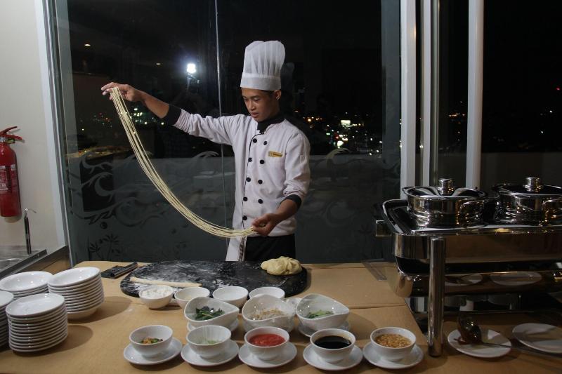 Atrium Premiere Hotel Cilacap - Restoran