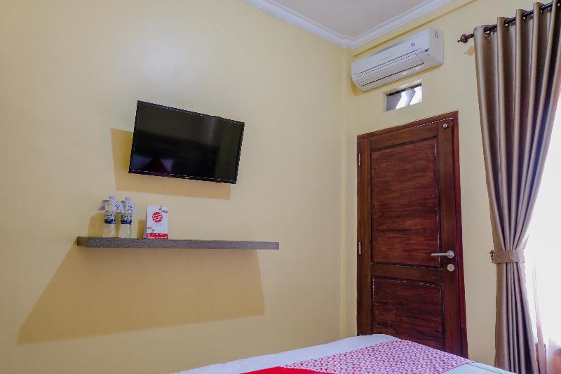Oyo 1566 El Reyshi Family Residence - Oda