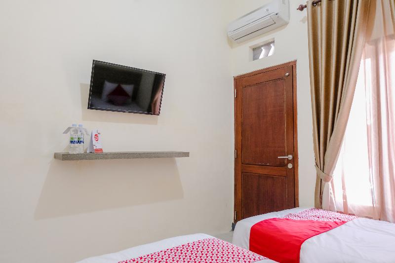 Oyo 1566 El Reyshi Family Residence - Oda